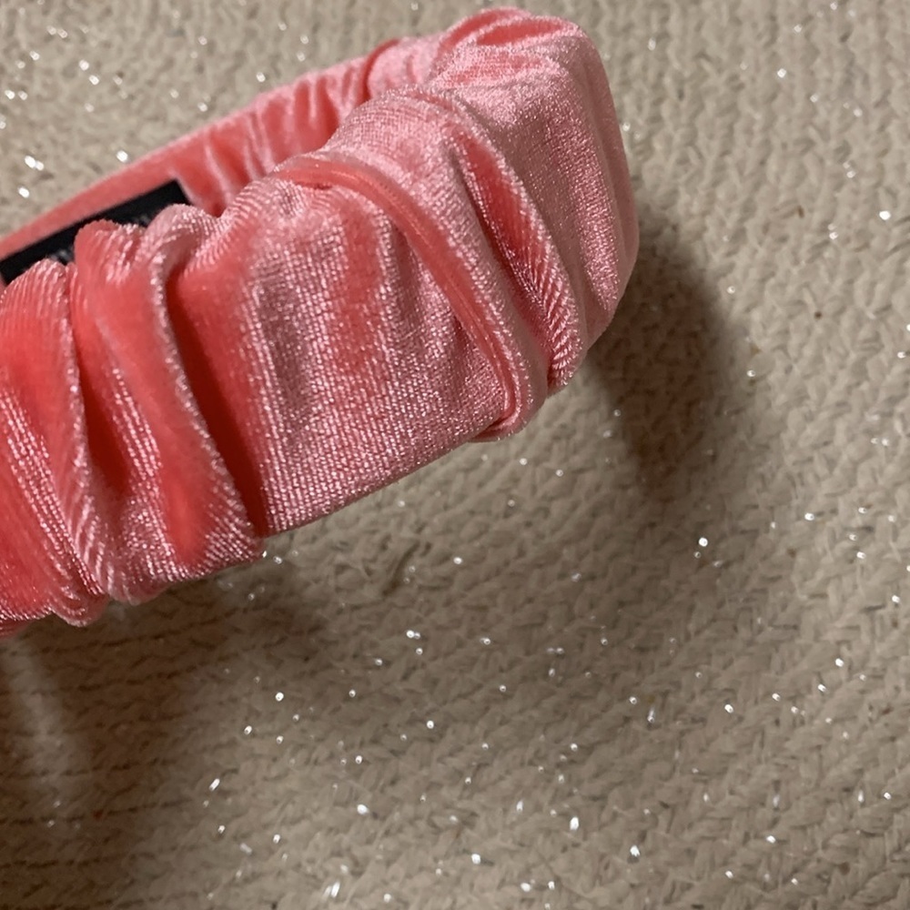 Anthropologie Winter Ball High ruffle Velvet Headband- pink - Picture 5 of 5